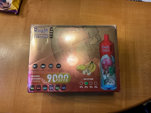 Customer photo review of RAndM Tornado 9000 Puffs Disposable Vape