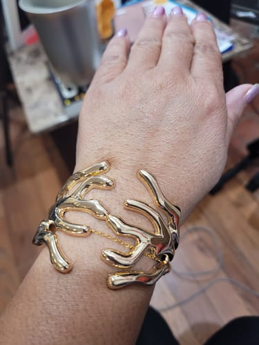 Customer photo review of Branch Bangle/bracelet