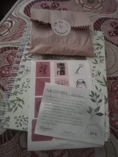 Customer photo review of İbadet Rehberi İslami Planlayıcı Çiçek Desenli Kapak