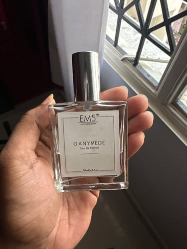 Customer photo review of EM5™ Ganymede Unisex Perfume EDP Spray for Men & Women | Warm Spicy Leather Fragrance Accords | Luxury Gift for Him / Her | Variants Available: 50 ml Spray / 15 ml Spray