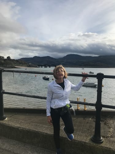 Susan W. review of Knee Compression Support Sleeve For Arthritic Relief & Pain Recovery image 1 out of 1