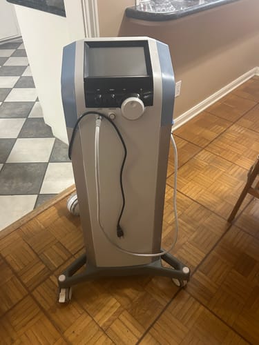 Customer photo review of Professional 3rd Gen Shockwave Therapy Machine T8+