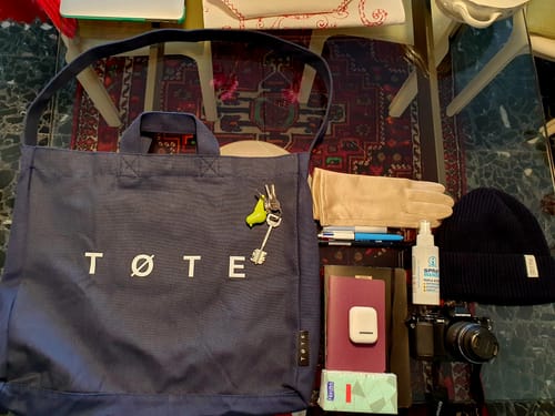 Customer photo review of Navy Blue TØTE Bag