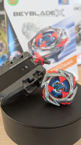 Customer photo review of Takara Tomy Beyblade X UX-11 Impact Drake 9-60LR Starter