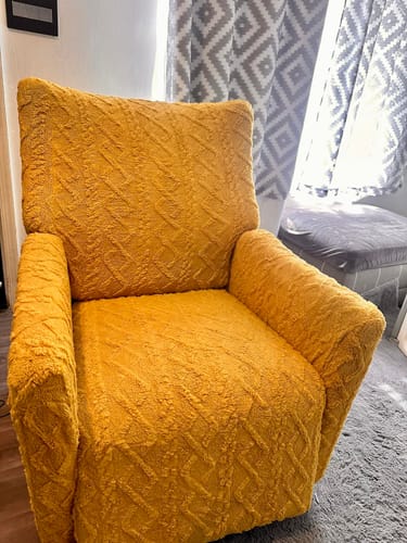 Customer photo review of 4/6/8 Pieces Split Super Soft Recliner Chair Cover Warm Recliner Cover For Winter