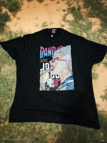 Customer photo review of Seiko Ayase Oversize T-shirt