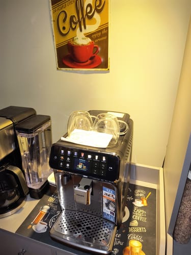 Customer photo review of Philips - Series 4400 Lattego EP4447/90 (OPEN BOX) DEAL OF THE YEAR