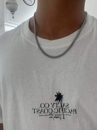 Reseña con foto de un cliente sobre Cadena Miami Cuban 5mm