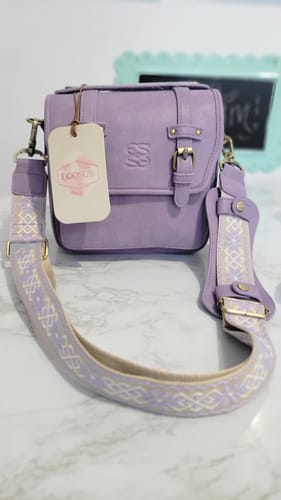 Customer photo review of Clara Vintage Shoulder Camera Bag