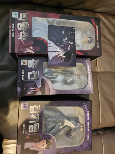 Customer photo review of Lookism - Figure