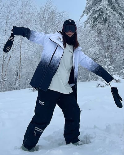 Customer photo review of High Quality Men Snowboard Suits Cargo Jacket & Jogger Pants