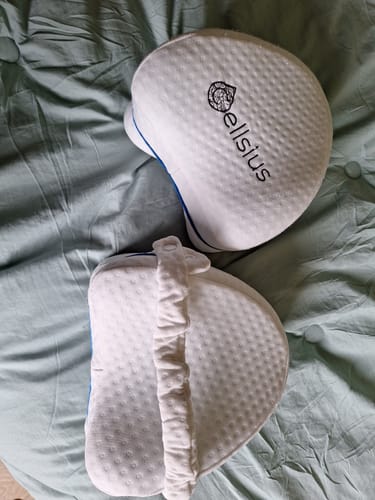 Avis photo d'un client sur Coussin Orthopédique Genoux Cellsius - Le secret d'un sommeil sans douleur