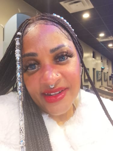 Customer photo review of Knotless Frontal lace-Ready to ship