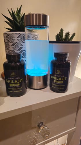 Customer photo review of Natural Rems Shilajit Gummies