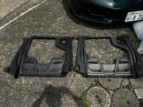 Customer photo review of Emira V6 Carbon Fibre Engine Surround