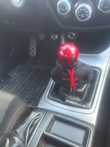 Customer photo review of Weighted Red Carbon Fiber Shift Knobs