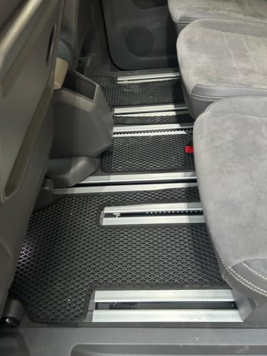 Andreas H. review of Fußmatten für Van - Kofferraumwanne image 2 out of 3