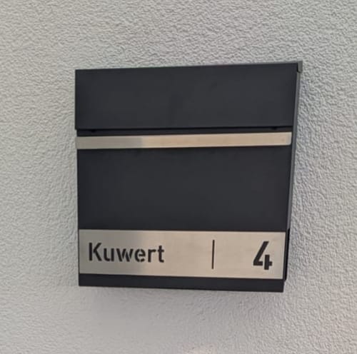 Customer photo review of Absenkautomatik für Briefkastendeckel