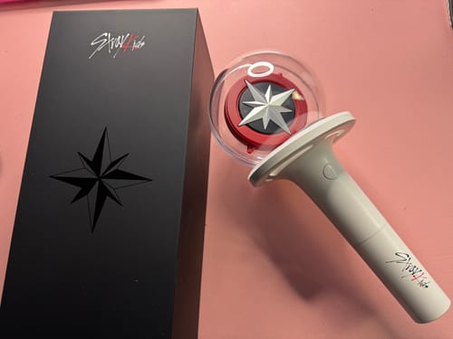 Customer photo review of STRAY KIDS - OFFICIAL LIGHT STICK VER.2
