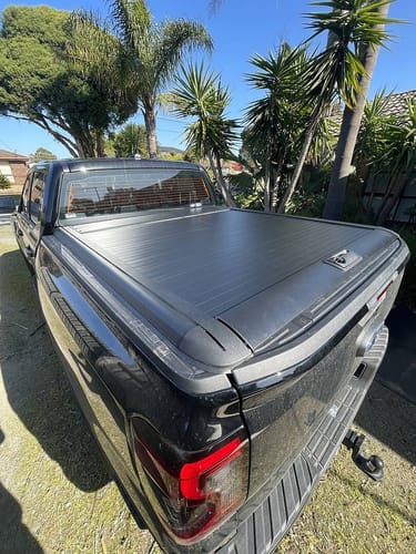 Customer photo review of Gen2 Manual Roller Shutter For Ford Ranger NextGen 2022+