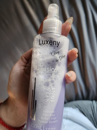 Reseña con foto de un cliente sobre Spray Bifásico 10 en 1 230 ml