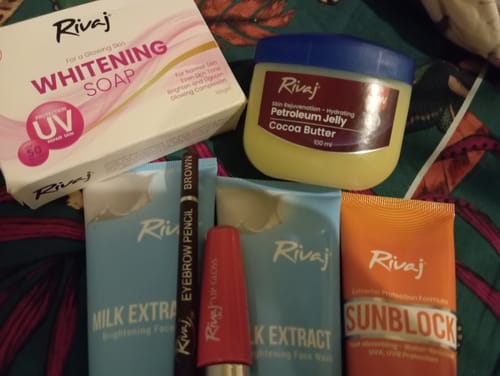 Customer photo review of UV Whitening Soap 100g