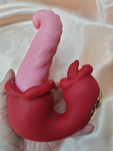 Customer photo review of Medusa's Kiss