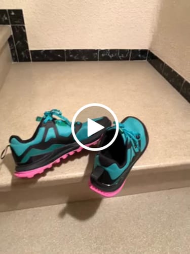 Customer video review of Aurora - Zapatos De Punta Ancha