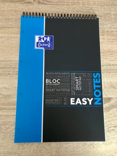 Avis photo d'un client sur Bloc à spirales EASYNOTES OXFORD # Couverture polypro - 160 pages A4 détachables - ligné