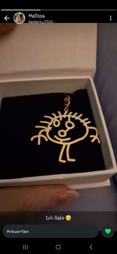 Customer photo review of Persönliche Kinderzeichnung als Halskette oder Anhänger
