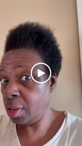 Customer video review of 100% NATURAL HAIR GROWTH OIL - 2oz / 58ml