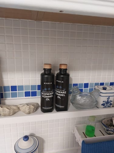 Customer photo review of Ägyptisches Bio Schwarzkümmelöl ungefiltert - kaltgepresst in Rohkostqualität - 200ml