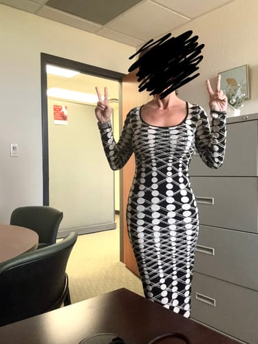 Customer photo review of Idalia Black Abstract Long Sleeve Maxi Dress