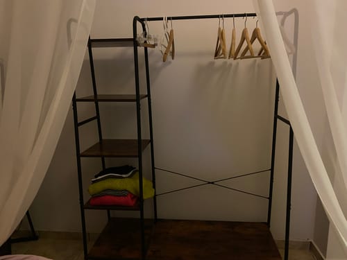 Customer photo review of Κρεμάστρα Ρούχων Ανοιχτή Ντουλάπα Σταντ Ρούχων Ράφι Κρεβατοκάμαρας Vintage Καφέ RG-R116B01