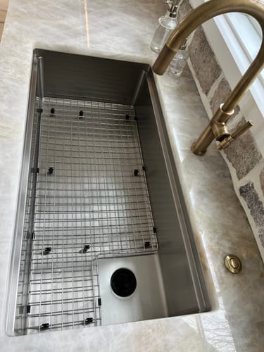 Customer photo review of 37" Workstation Sink - Single Bowl - Offset Drain Right (5LS37R)