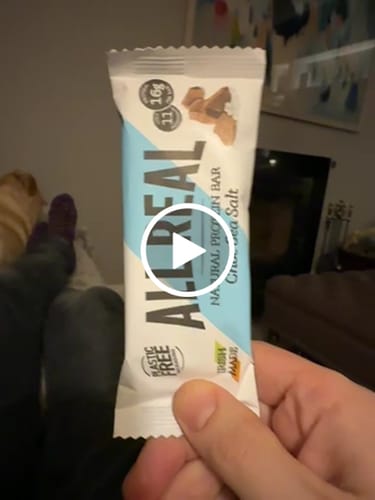 Customer video review of Choc Sea Salt Protein Bar