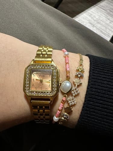 Customer photo review of LA PEACH MONTRE DORÉ AVEC CHIFFRES ARABES