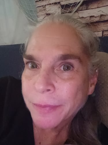 Customer photo review of Cyrene Dark Green Colored Contact Lenses