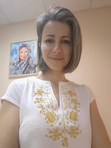 Customer photo review of Тениска с V-деколте "Дърво на живота"