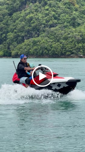 undefined review of 9FORTY E-Frame Trucker Graphic 2-Tone Majestic Blue Rear White Snapback image 1 out of 1