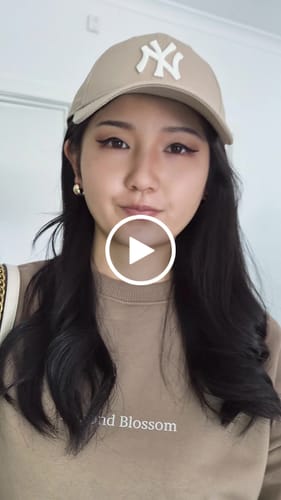 Customer video review of Unisex oversized organic sweatshirt
