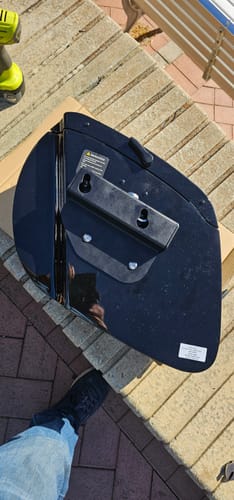 Customer photo review of 36L - Lamellar Raven Extra Large Triumph Thunderbird Shock Cut-out Painted Motorcycle Hard Saddlebags