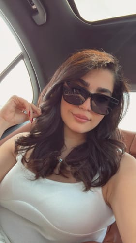 Customer photo review of Automatic Curling Iron 1 1/4 inch with 3 Temperatures Fast Heating, 2-Way Rotation