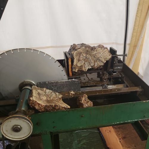 Customer photo review of LGX Professional Lapidary Saw Blades for Wet Cutting of Gemstone, Quartz, Agate, Geodes, Petrified Wood, Jasper and More