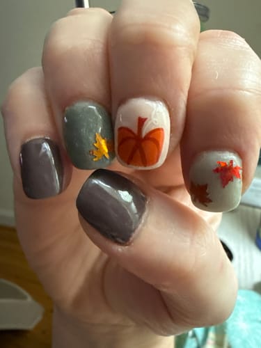 Customer photo review of D336 Coco Brown Crème Dip Powder