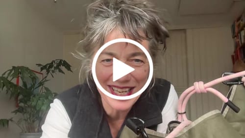 Customer video review of Lea Sling Bag