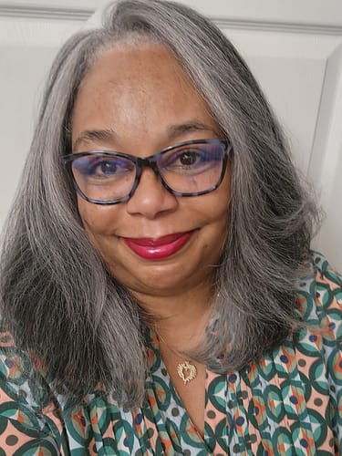 Customer photo review of Sensationnel Kinky Edges 13x6 HD Lace Wig - Kinky Layered Blow Out 14"