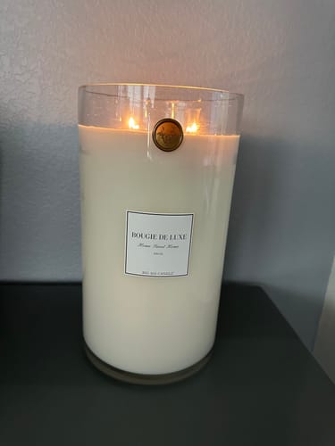 Customer photo review of Big Ass Candle (300 oz, 750-1,000 hours)