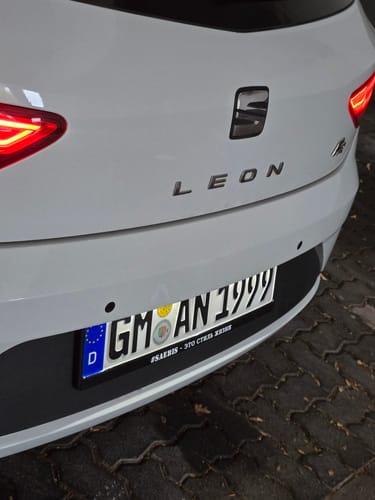 Customer photo review of SAEBIS® 2er SET Auto Kennzeichenhalter