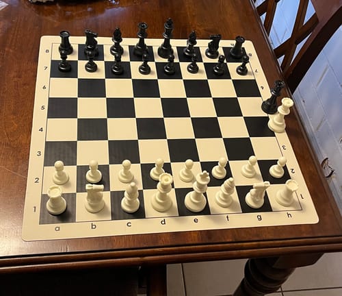 Customer photo review of Tablero de Ajedrez Profesional de Vinilo Doble Peso